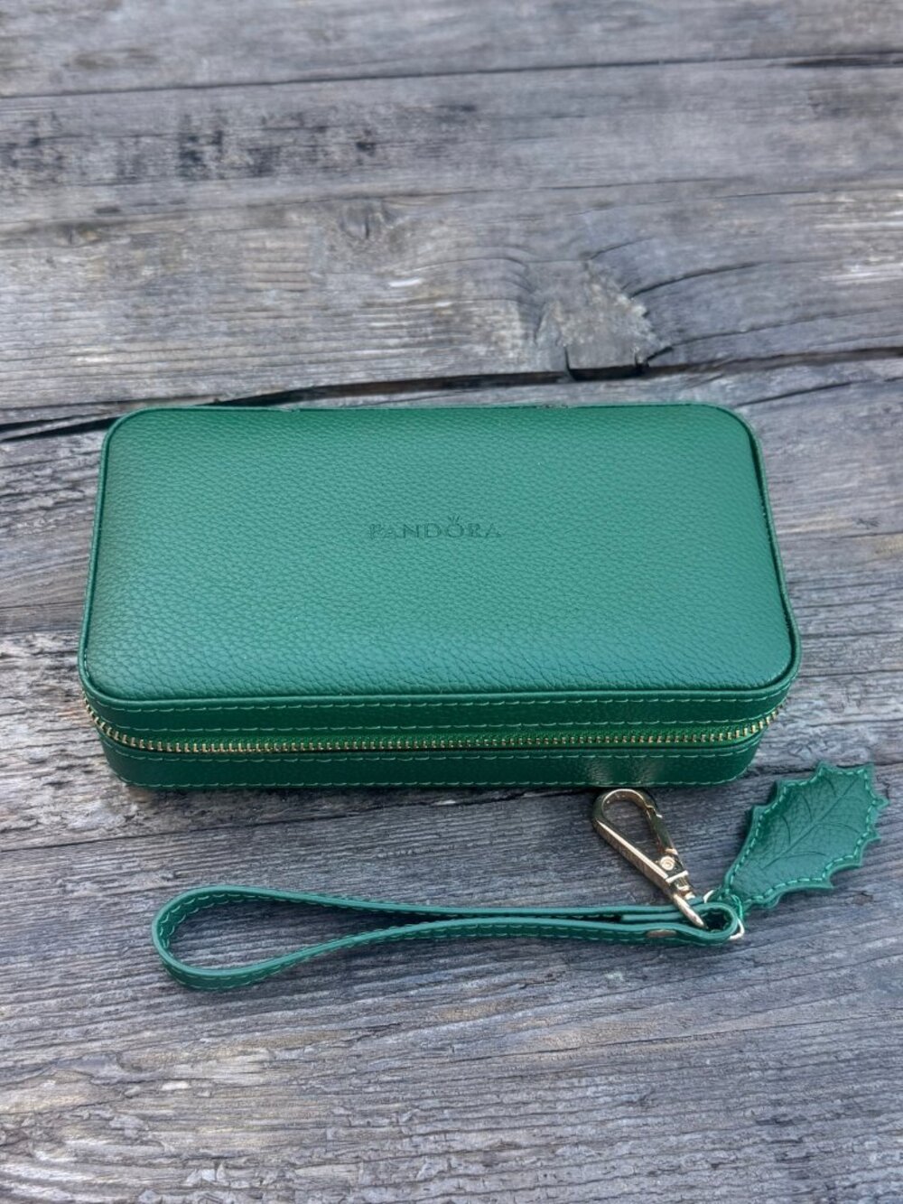 Pandora Limited Edition Green Jewelry Box Travel Case Organizer Pebbled Leather